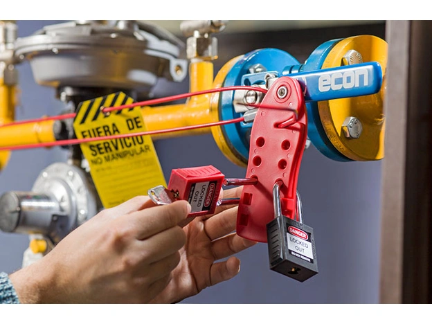 SF40AN YELLOW 044780 KATANAC LOCKOUT 15610